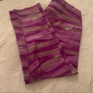 Small Asics lite show purple crop leggings